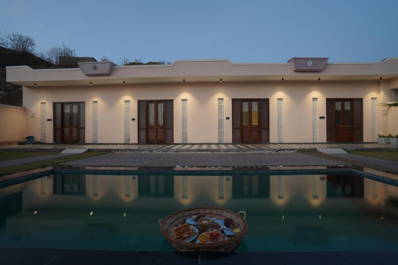 Parijat Private Pool Villa 1, 2 And 3 Bhk Udaipur Ngoại thất bức ảnh